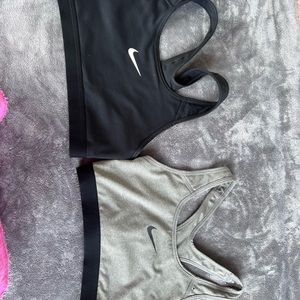 Women’s medium nike sports bras grey and black rarely worn perfect condition